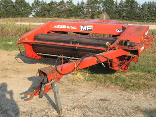 Massey Ferguson 725