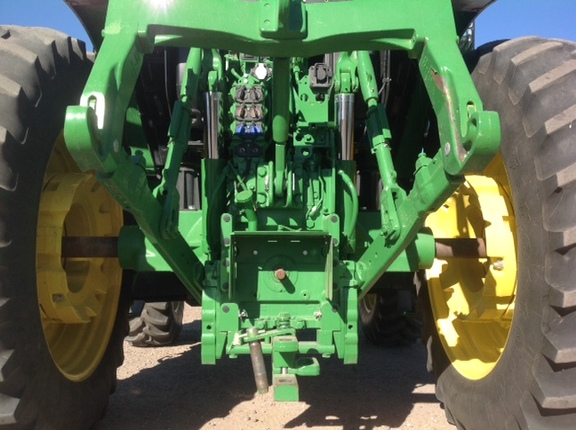 2016 John Deere 6175R