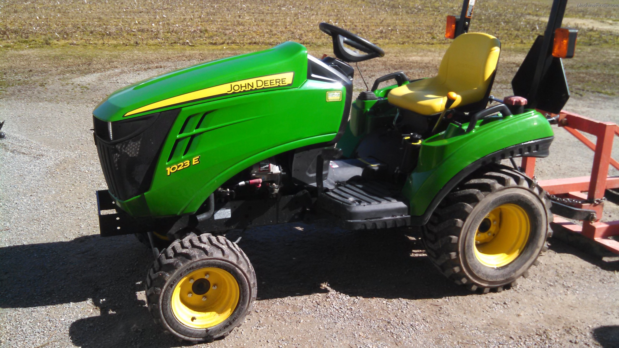 2014-john-deere-1023e-tractors-compact-1-40hp-john-deere