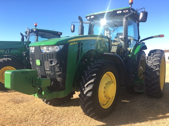 2014 John Deere 8245R