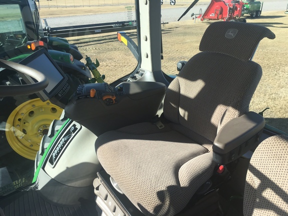 2014 John Deere 8245R