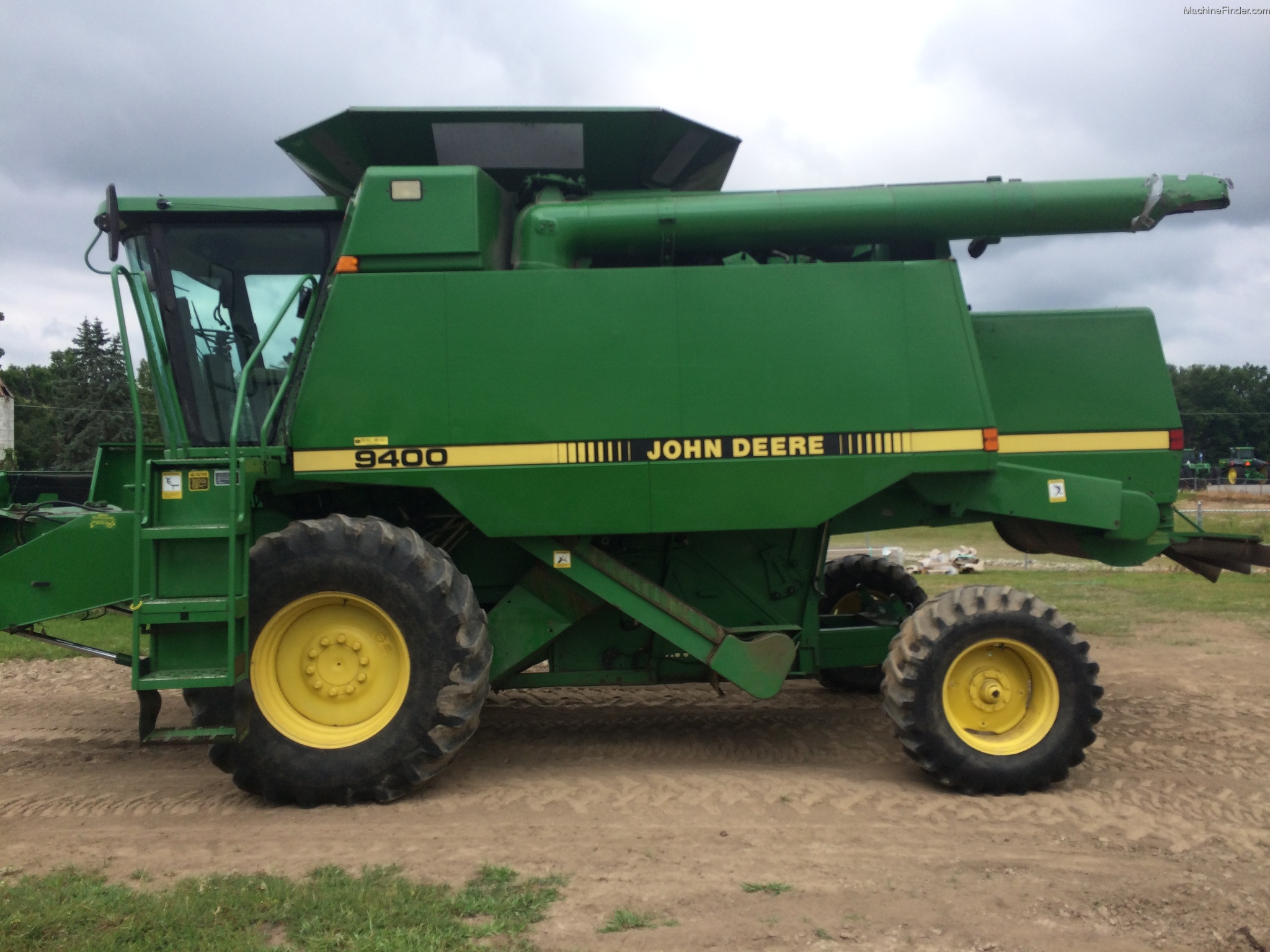 1989 John Deere 9400 Combines John Deere Machinefinder 9889