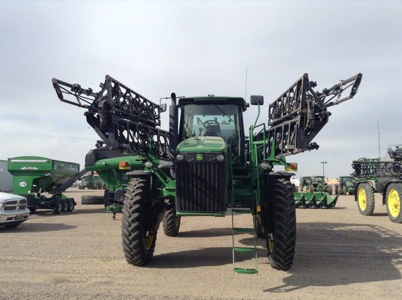 2010 John Deere 4930