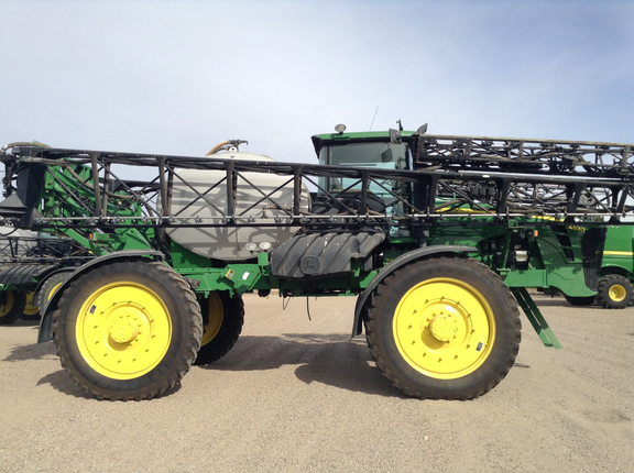 2010 John Deere 4930