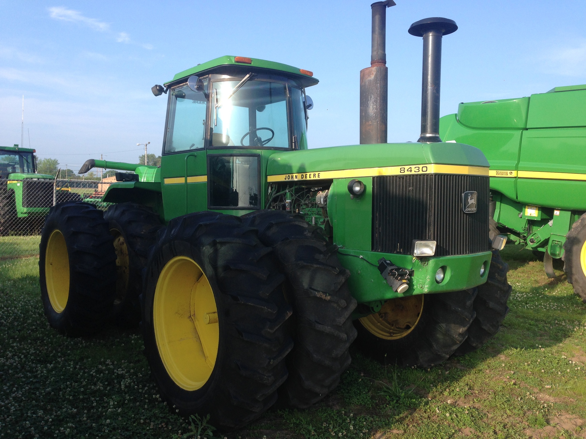 John Deere 8430 Articulated 4WD Tractors for Sale [47280]