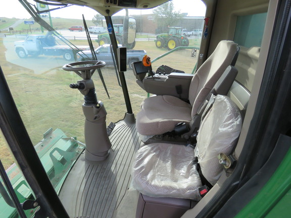 2012 John Deere S660