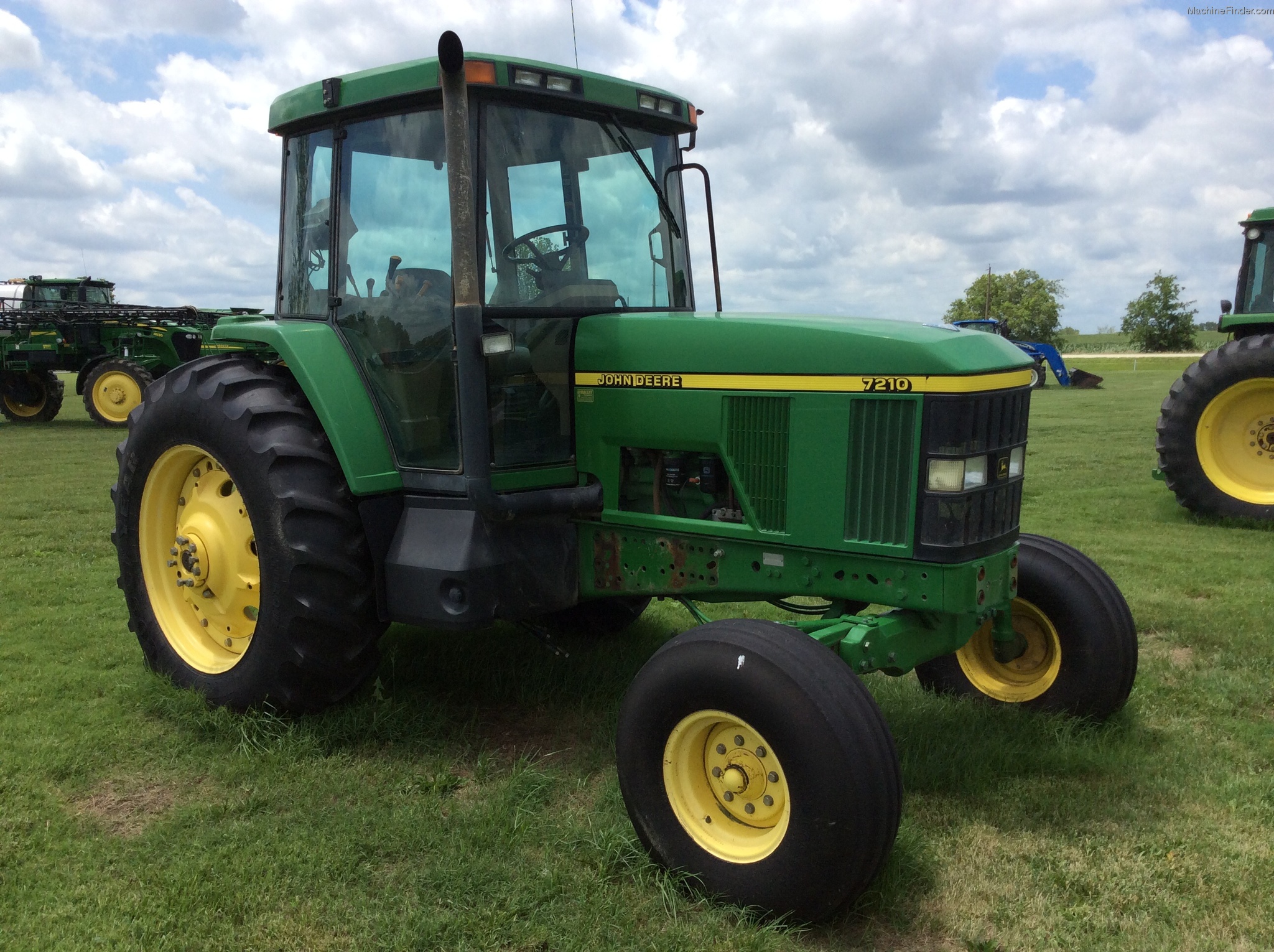 2001 John Deere 7210 Tractors Row Crop (+100hp) John Deere