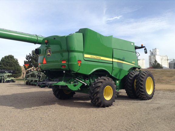 2014 John Deere S670