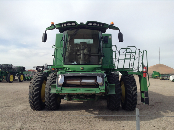 2014 John Deere S670