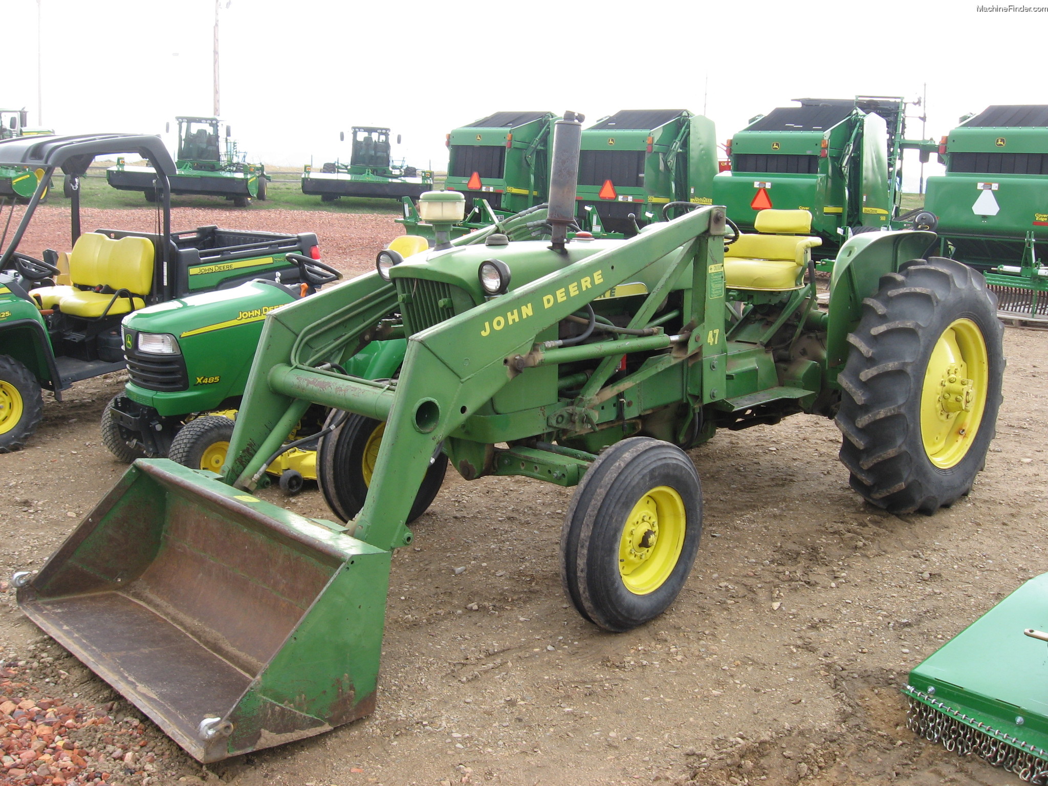 1965 John Deere 2010 Tractors - Utility (40-100hp) - John Deere