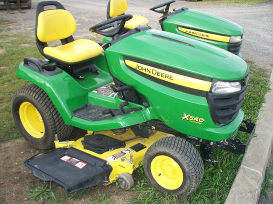 2010 John Deere X540 Lawn & Garden And Commercial Mowing - John Deere 