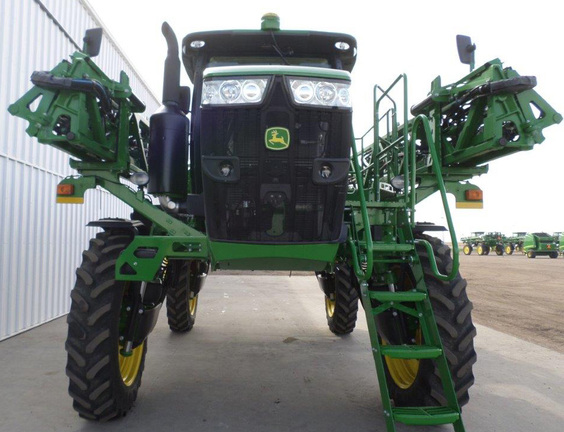 2016 John Deere R4038