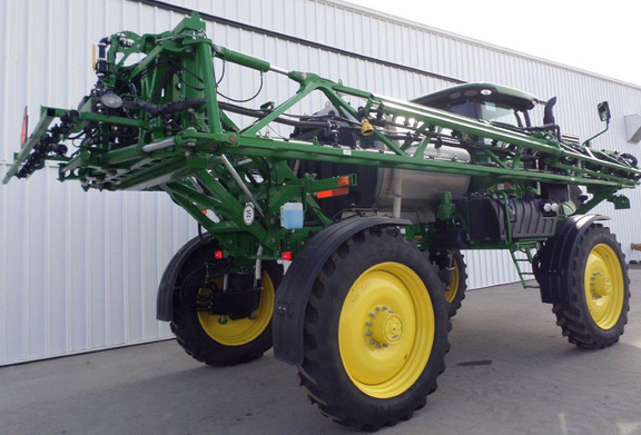 2016 John Deere R4038