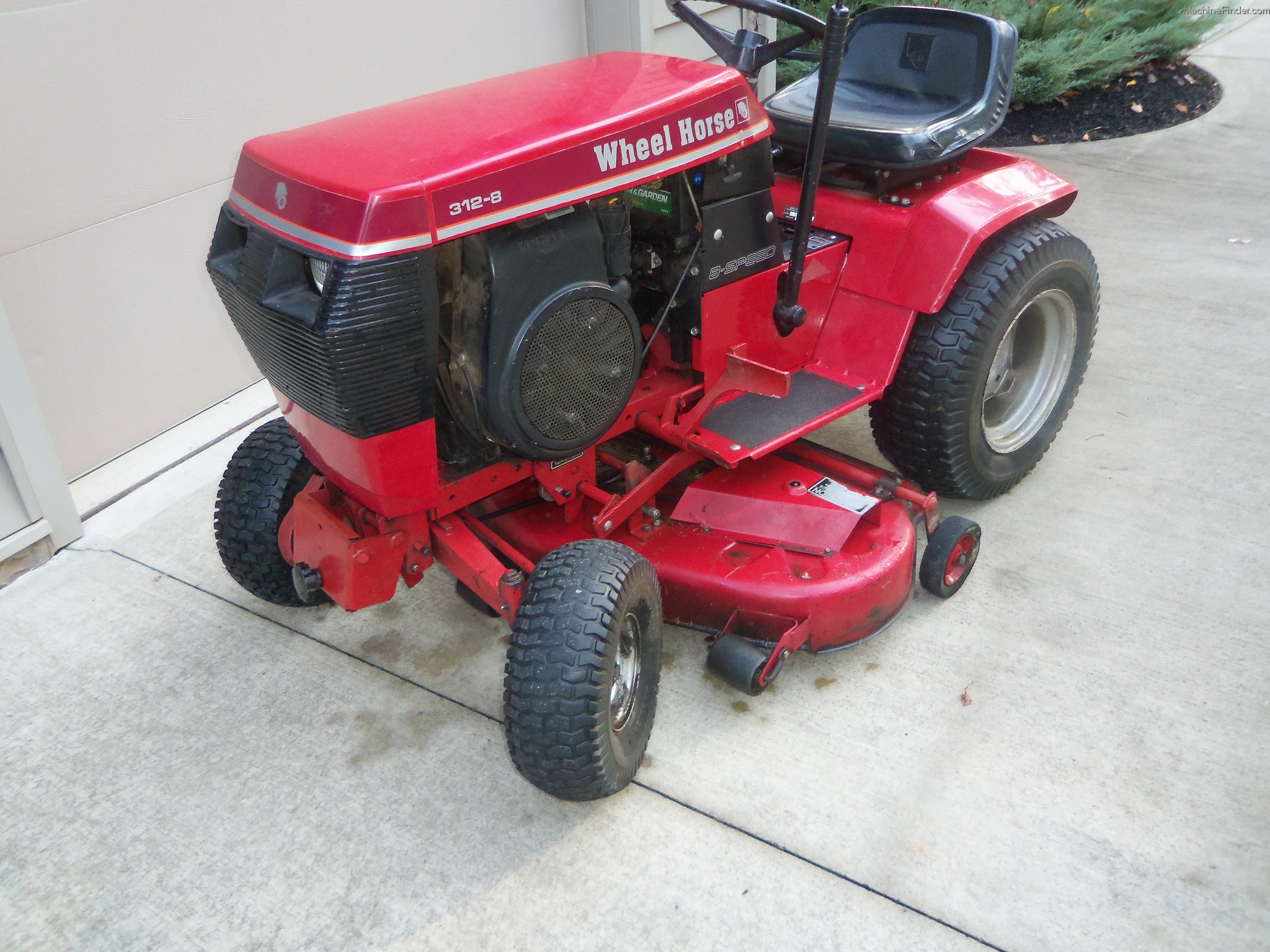 1994 Toro - Wheel Horse 312-8 Lawn & Garden and Commercial Mowing