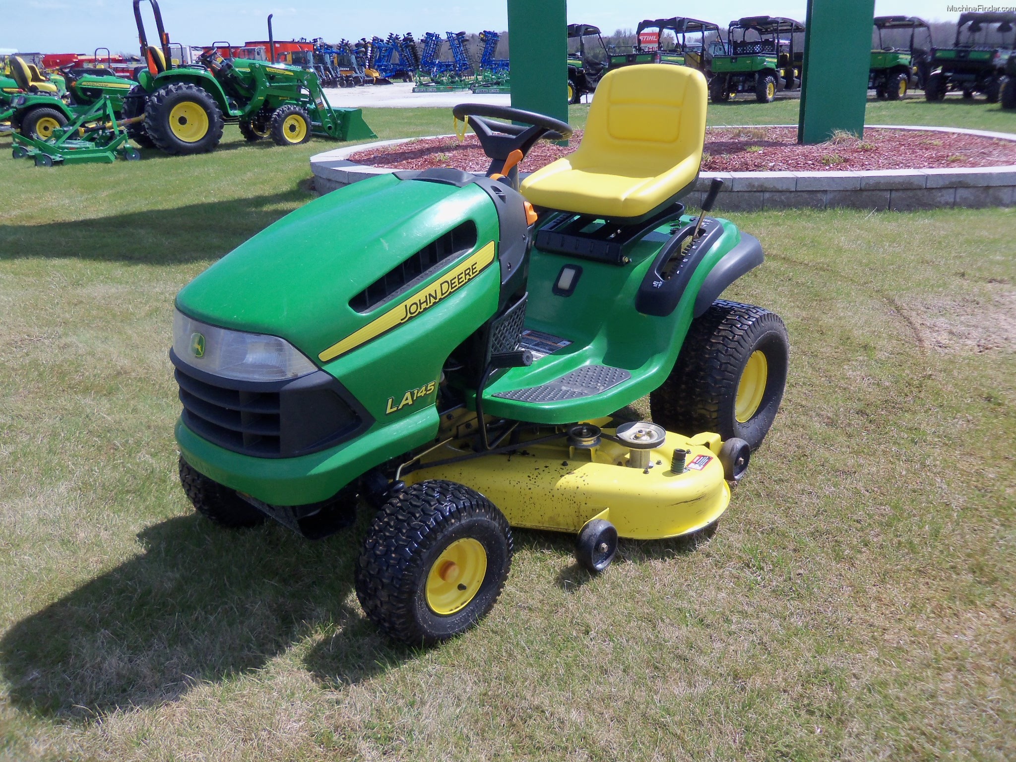 2010 John Deere La145 Lawn And Garden And Commercial Mowing John Deere Machinefinder 2527