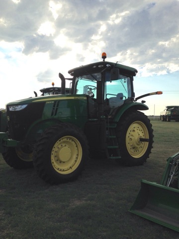 2013 John Deere 7200R