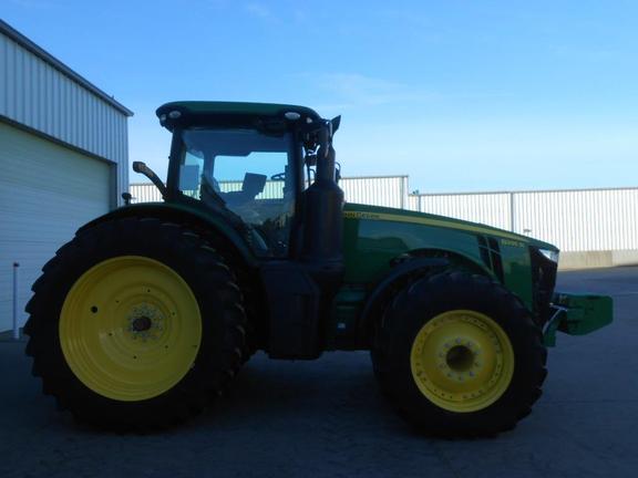 2015 John Deere 8295R