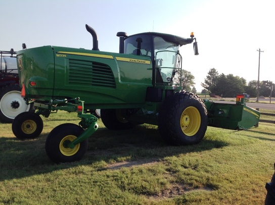 2014 John Deere W235