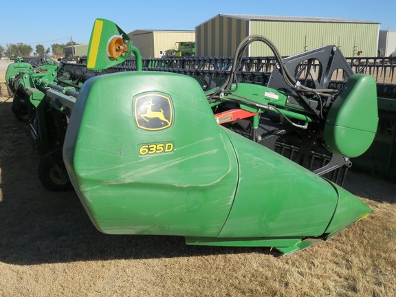 2016 John Deere 635D