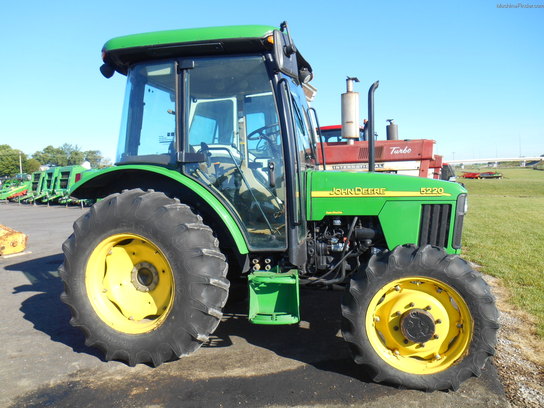 John Deere 5220 Tractors - Utility (40-100hp) - John Deere MachineFinder