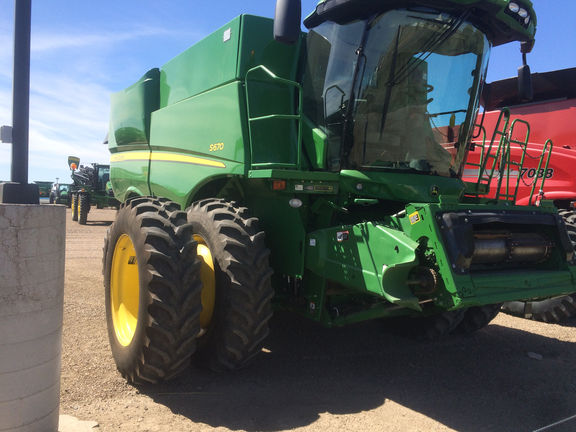 2012 John Deere S670