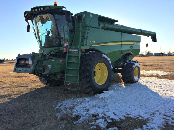 2012 John Deere S670