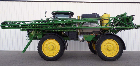 2016 John Deere R4045