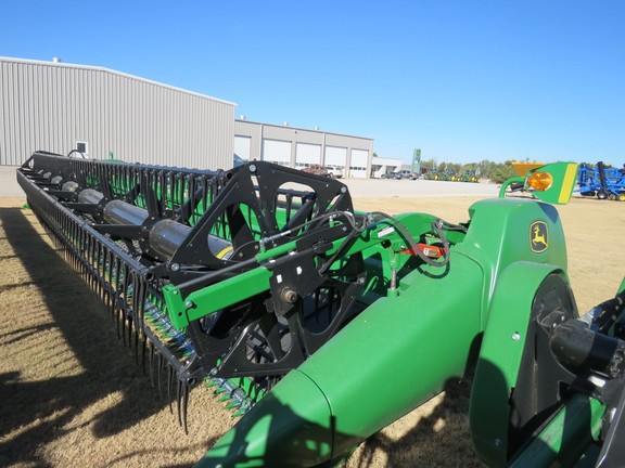 2016 John Deere 635D