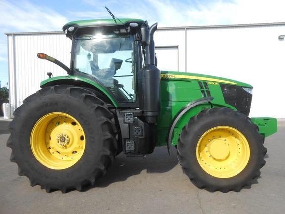 2015 John Deere 7230R