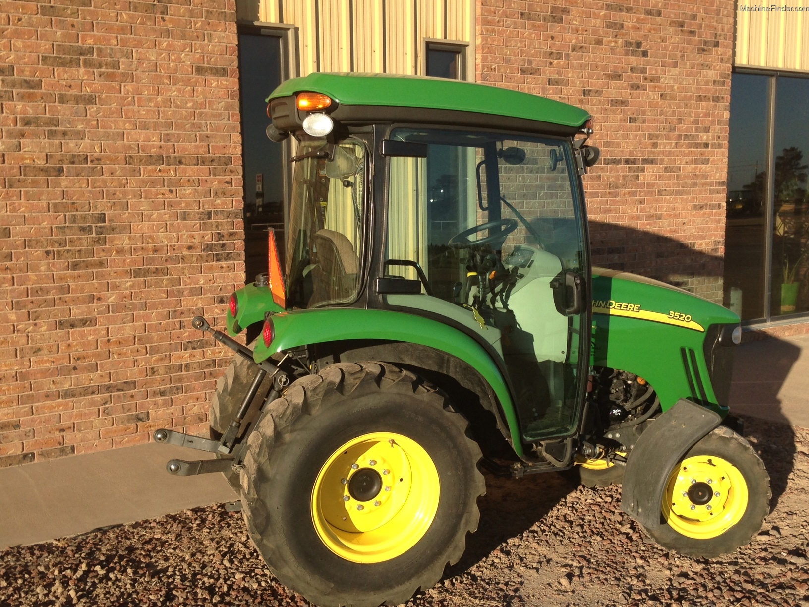 2013 John Deere 3520 Tractors Compact 1 40hp John Deere Machinefinder 0516