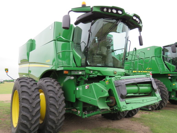 2013 John Deere S670