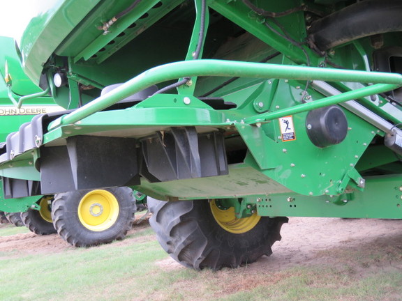 2013 John Deere S670