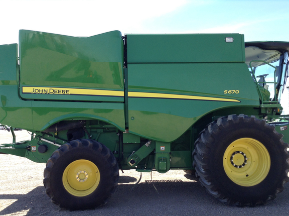 2014 John Deere S670