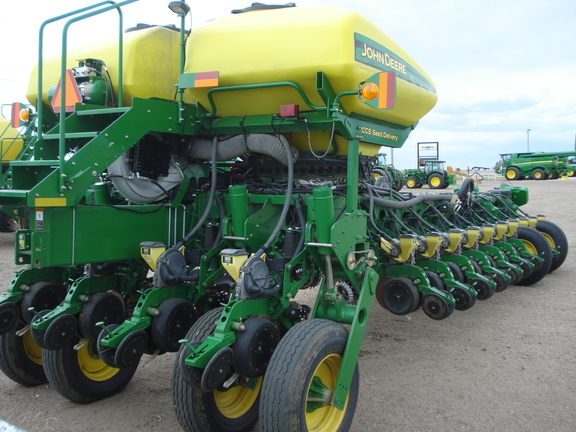 2010 John Deere 1770NT CCS