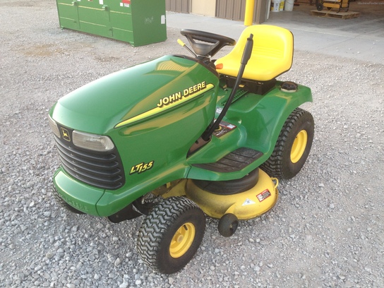 2001 John Deere Lt155 Lawn And Garden And Commercial Mowing John Deere Machinefinder 3576