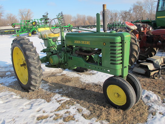 1948 John Deere B Tractors - Utility (40-100hp) - John Deere MachineFinder