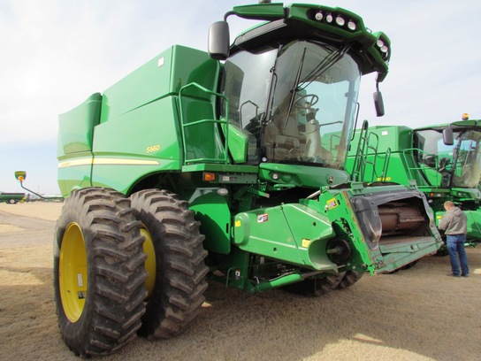 2012 John Deere S660