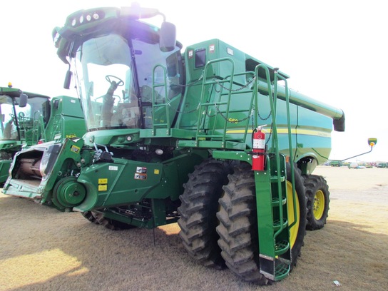 2012 John Deere S660