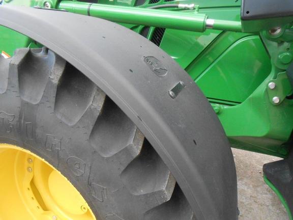 2015 John Deere 6140R