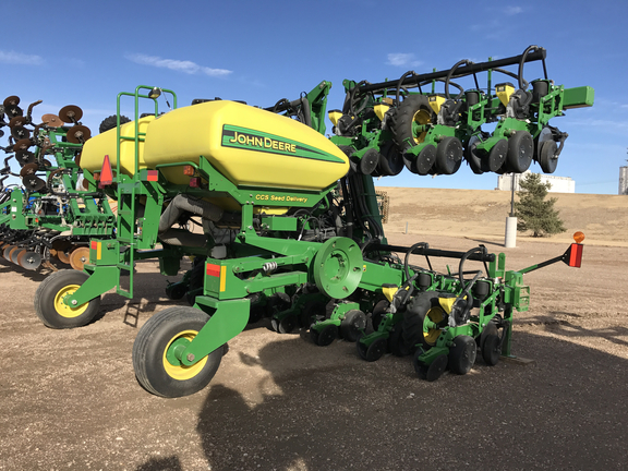 2014 John Deere 1720 CCS