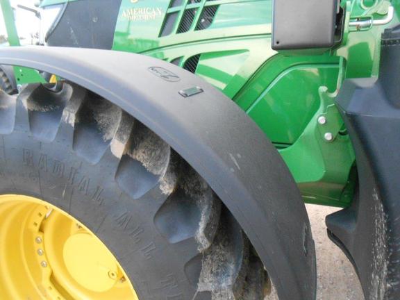 2015 John Deere 6150R