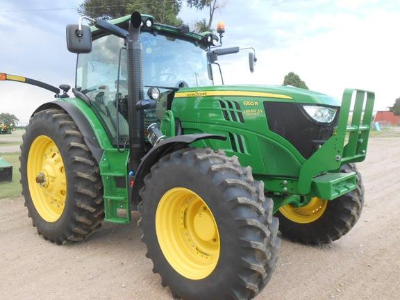 2015 John Deere 6150R