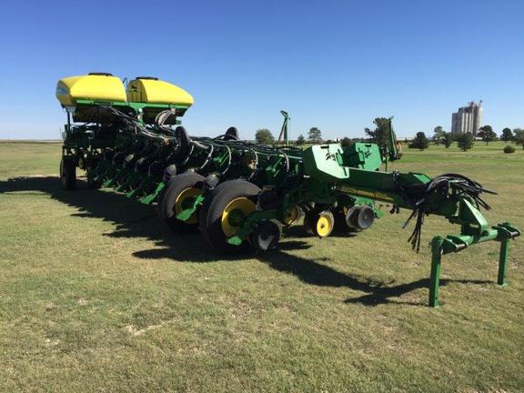 2010 John Deere 1770NT