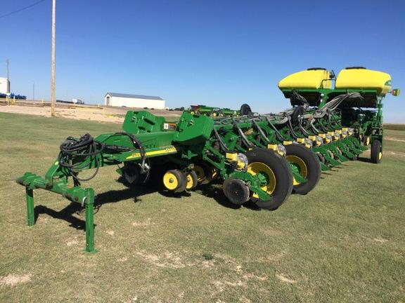 2010 John Deere 1770NT