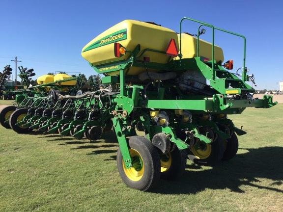 2010 John Deere 1770NT