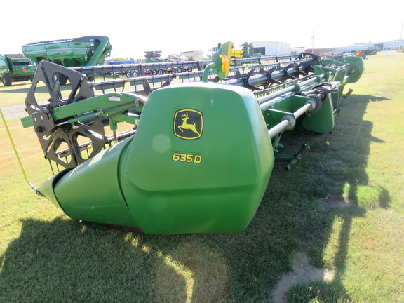 2009 John Deere 635D