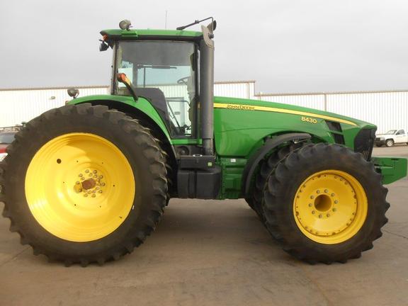 2009 John Deere 8430