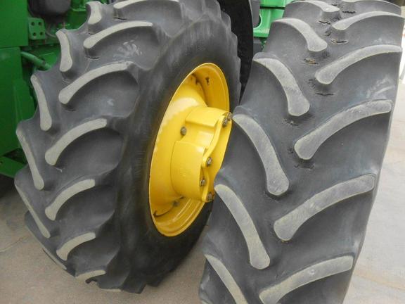 2009 John Deere 8430