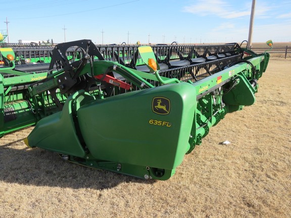 2016 John Deere 635FD