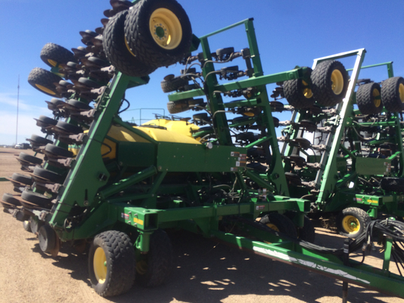 2005 John Deere 1890